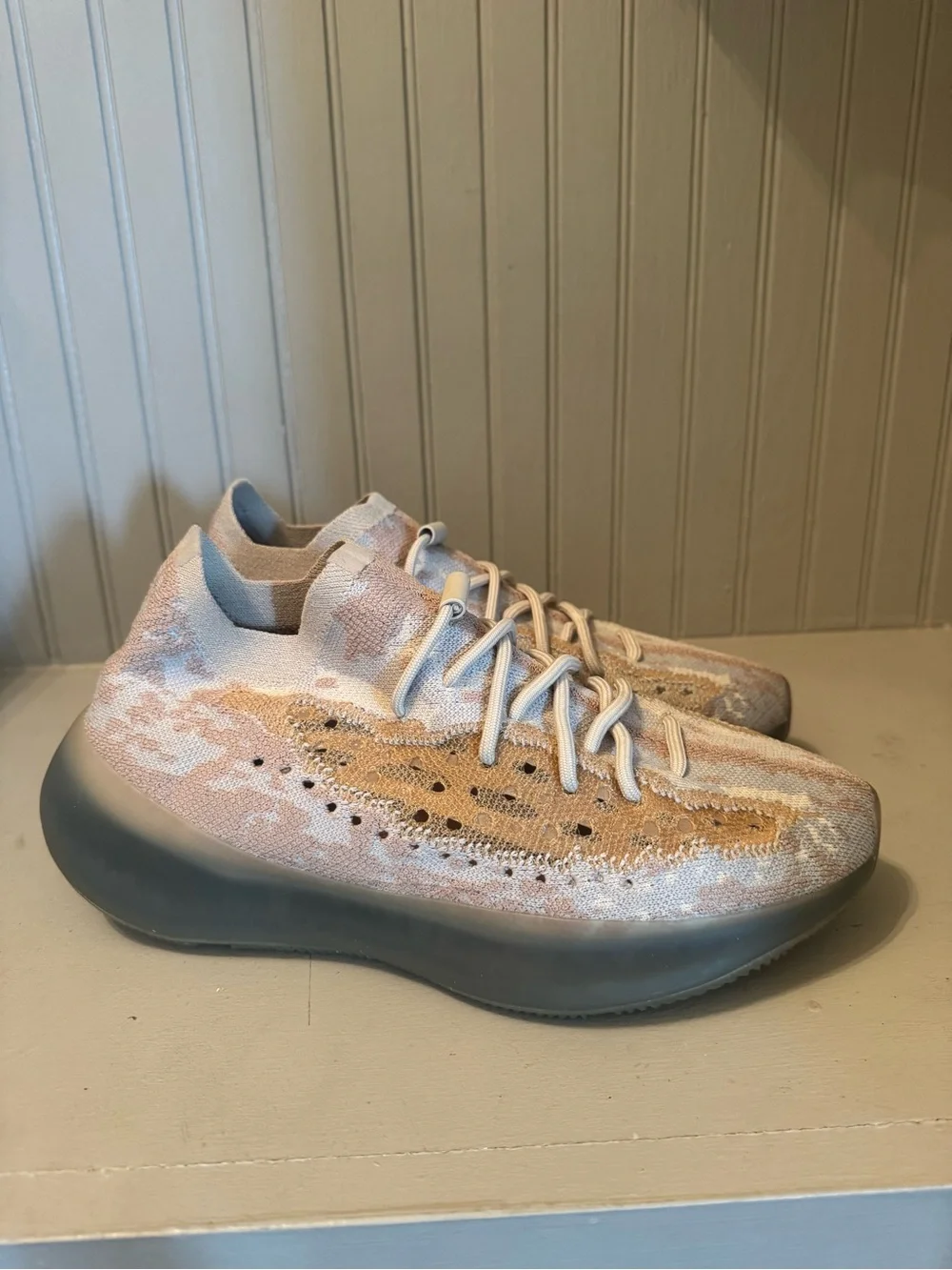 adidas Yeezy Knit Sneakers - Beige/Tan